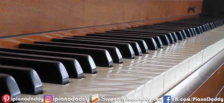 Best Ways To Clean Old Piano Keys
